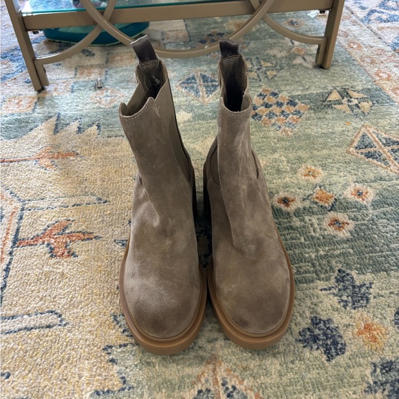 NWOT DOLCE VITA GREY COMBAT BOOT - Picture 2 of 5